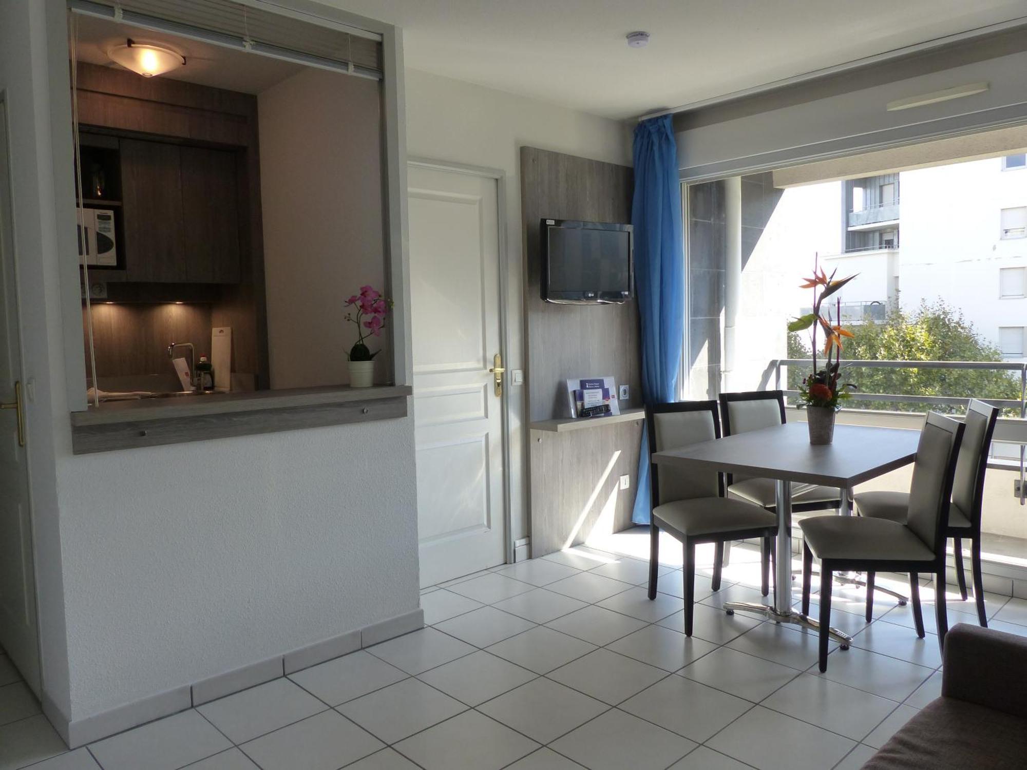 Sejours & Affaires Clermont Ferrand Park Republique Aparthotel Kültér fotó