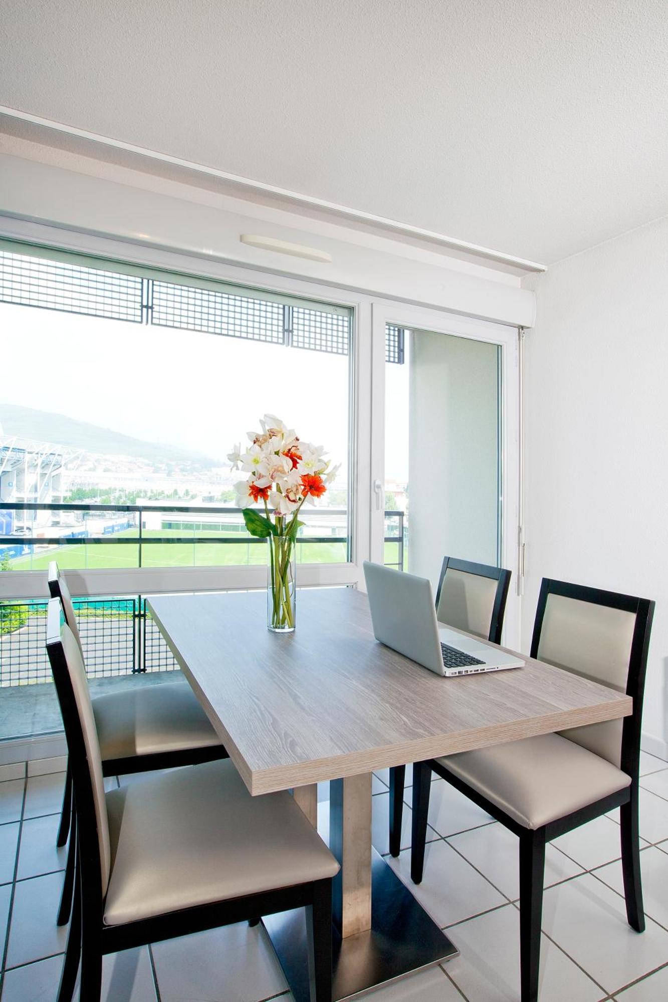 Sejours & Affaires Clermont Ferrand Park Republique Aparthotel Kültér fotó